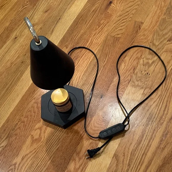 Black candle warmer Lamp & candle “Light me when you need to calm the f&$k down” - Picture 1 of 3